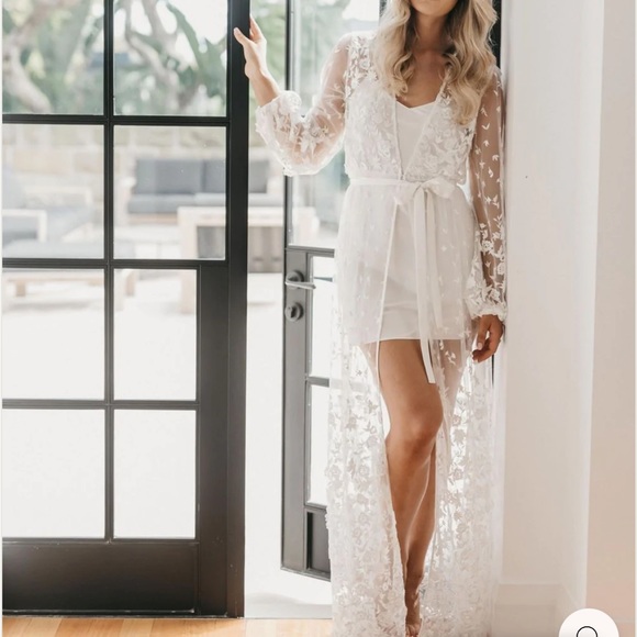 Le Rose Adele bridal robe- slip included - Picture 7 of 7